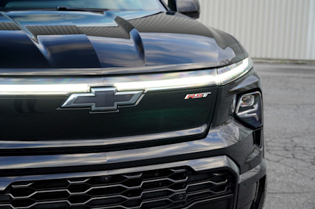 Chevrolet Silverado EV RST 2024 : essai routier Image