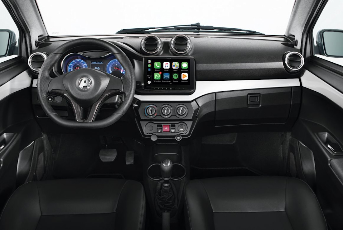 aixam-coupe-interior