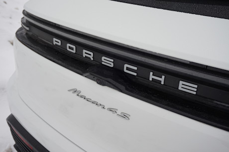 Editorial 2025porsche macan electric td jl 250225 23