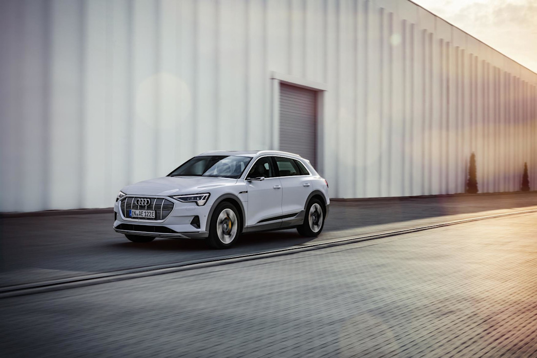 Audi e-tron 50 quattro 01.jpg