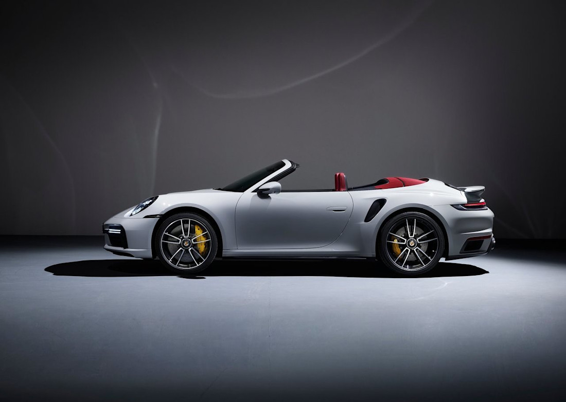 Porsche-911_Turbo_S_Cabriolet-2021-1280-02.jpg