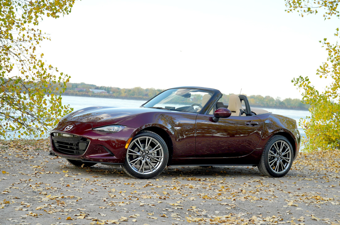 Editorial mazda mx 5 35th 2025 10