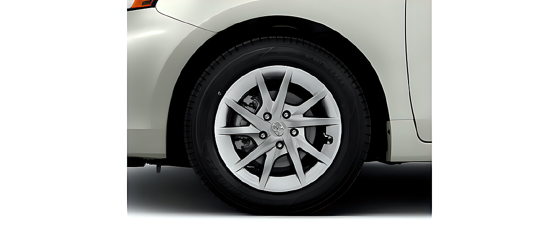 Toyota Prius v 2015 11