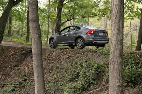 Editorial 00 2016 volvo s60 cross country