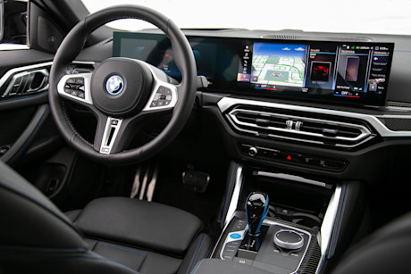 Editorial 2022 bmw i4 m50 xdrive 17 jw