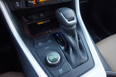 Editorial 2025 toyota rav4 hybrid td jl 250225 3