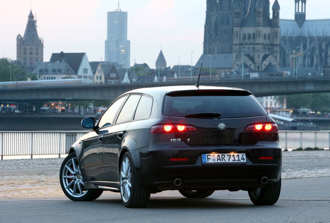 60n8fTVoFOZKWwvgGfsulw-3feddd6e7915d2416afe2d7d175a1d58-180511_AR_B_159sw_08-1100