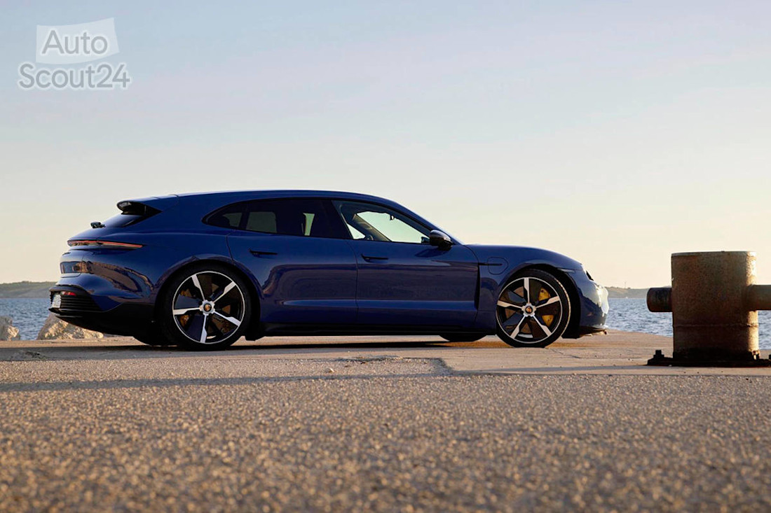 Nuevo Porsche Taycan Sport Turismo (4).jpg