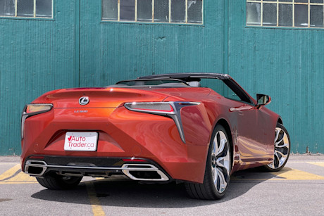 Editorial 2022 lexus lc 500 convertible 08 ct