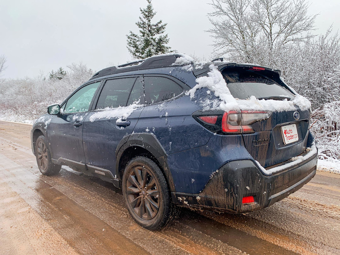 Editorial 2023 subaru outback onyx 06 mg