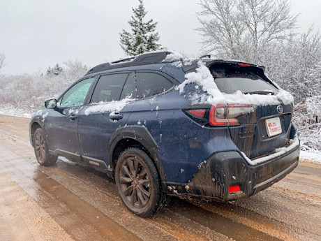 Editorial 2023 subaru outback onyx 06 mg