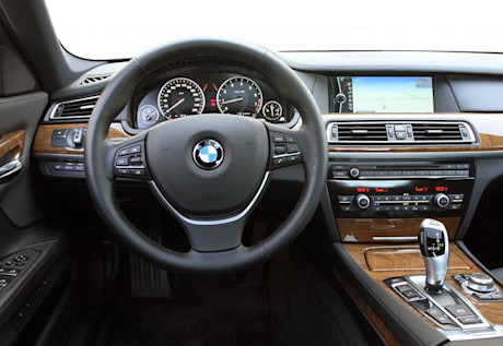Editorial 2009 bmw 750i rp 013 8822