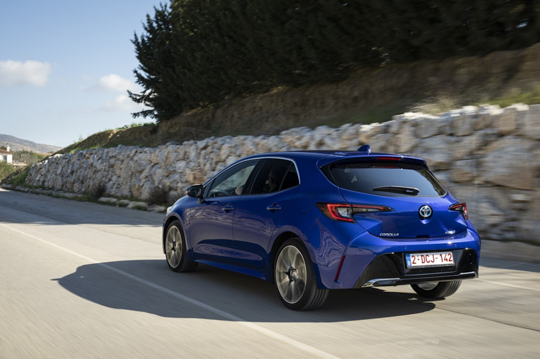 2023-COROLLA-Hatchback-DPL-16