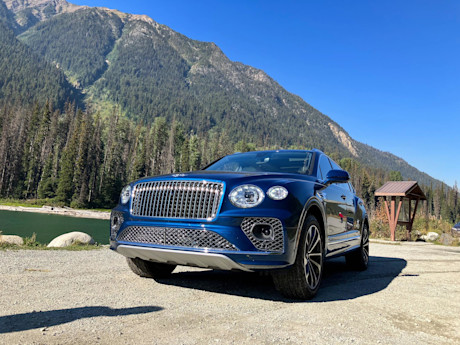 Editorial 2023 bentley bentayga 05 sb