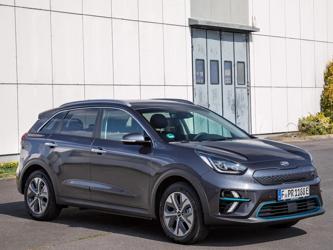 Kia-e-Niro-2019-Front Three-Quarter.51e2a732