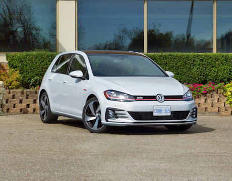 Editorial 2018 volkswagen golf gti 02 jb