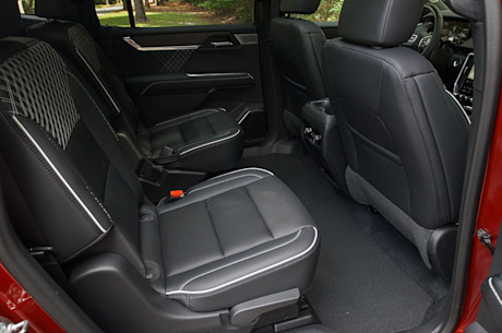 Editorial 2024 gmc acadia fd jv 240613 18