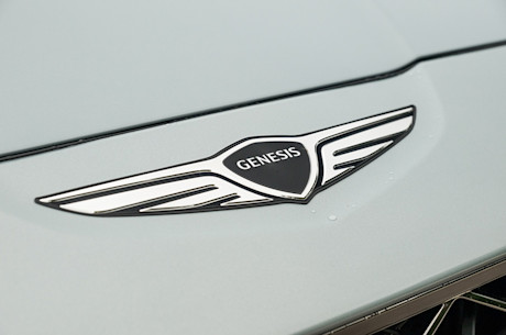 Editorial 2025 genesis gv80 coupe fd jv 24080611