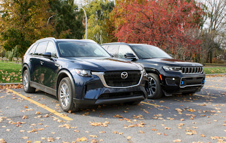 Jeep Grand Cherokee 4xe vs Mazda CX-90 PHEV 2024 : match comparatif Image