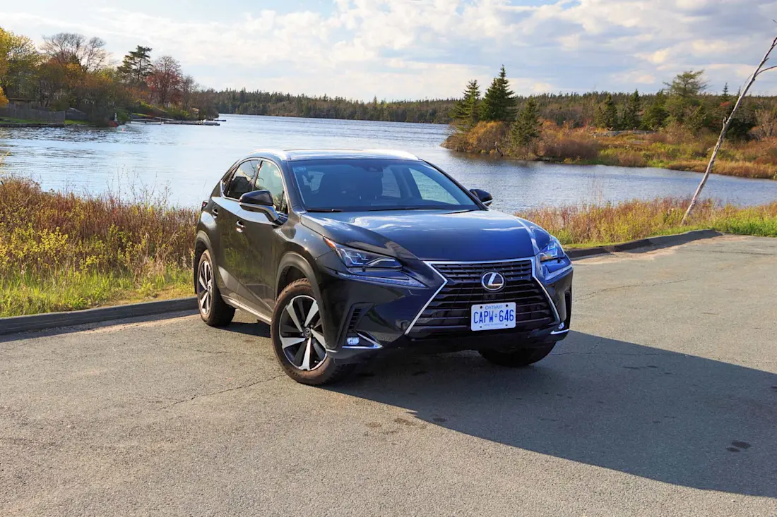 Editorial lexus nx300 26 of 26