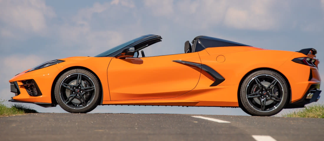 corvette-c8-stand-43__1_-1100