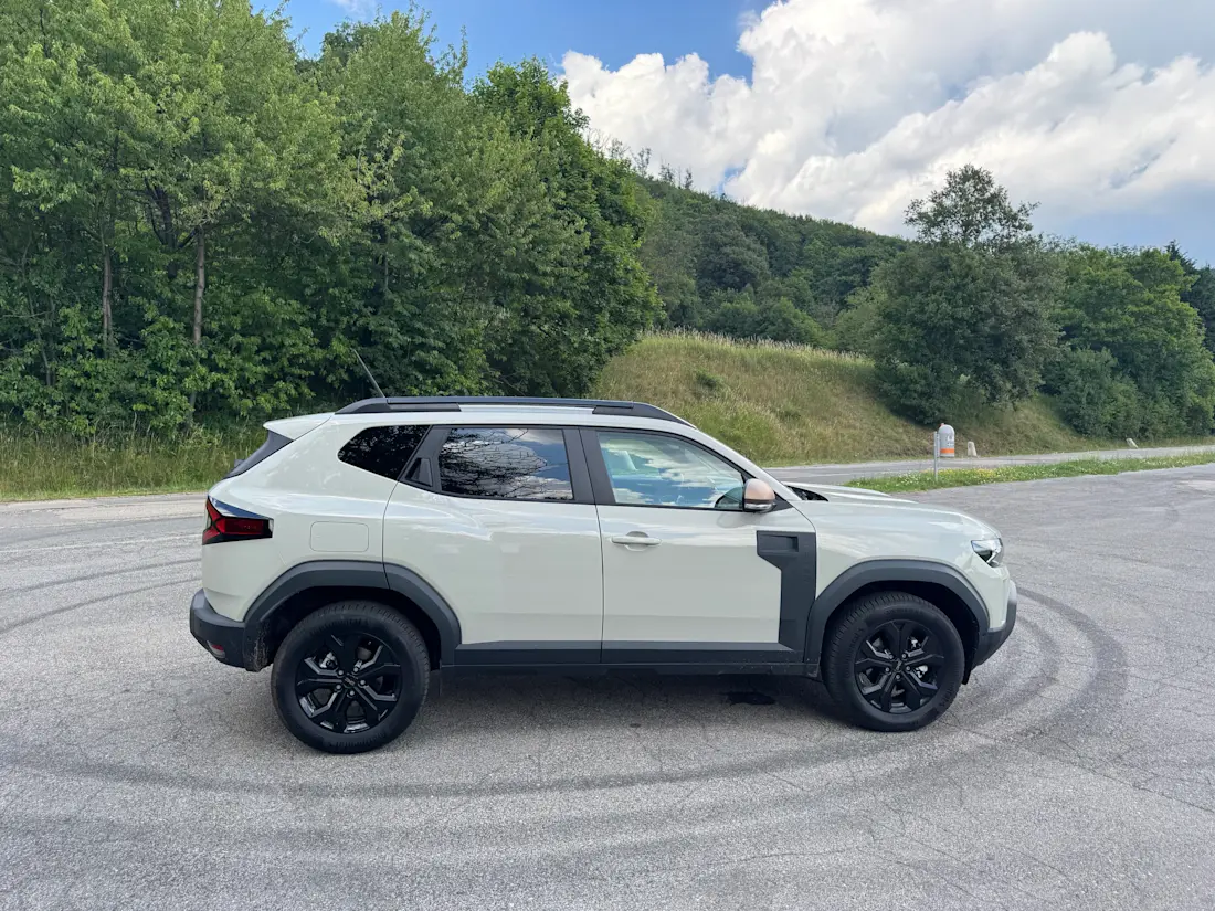Duster Hybrid 150 4x4 3