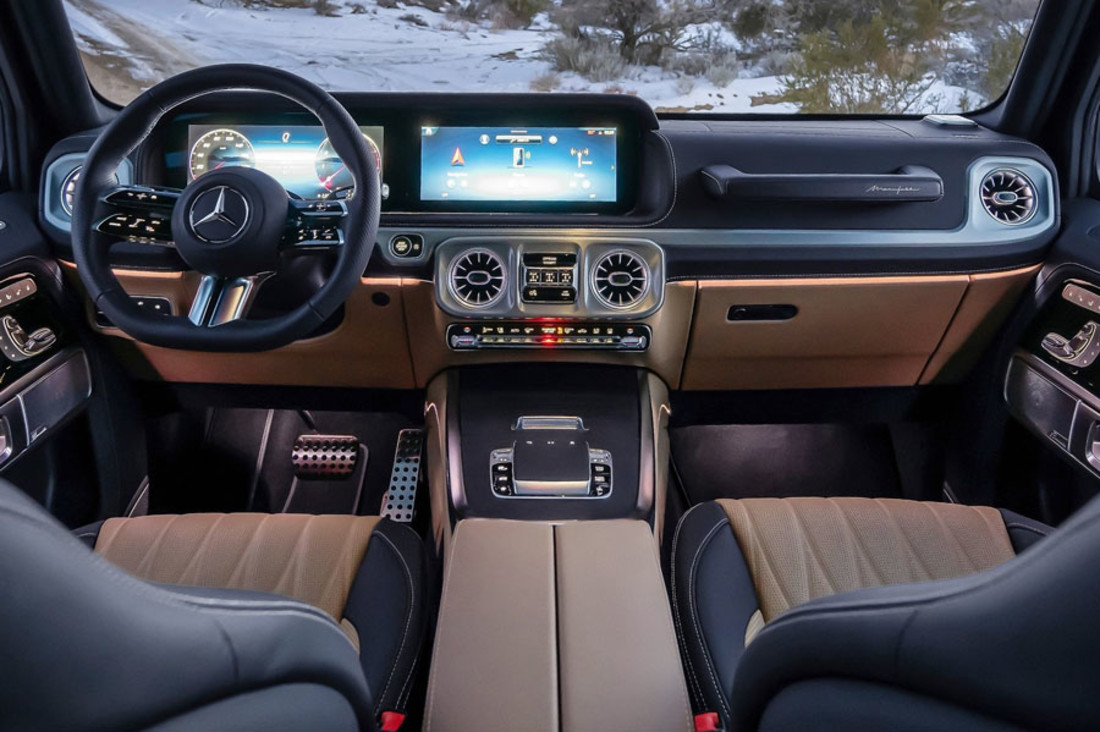 Mercedes-Benz-G-Class-2025-1600-26.jpg