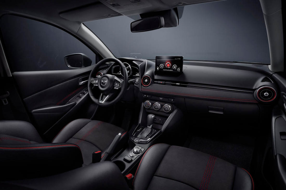 mazda2 2023 (2).jpg