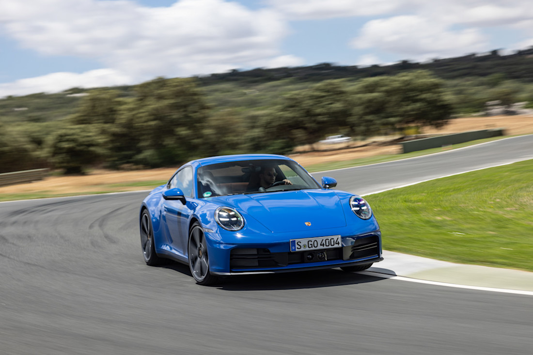 porsche 911 992