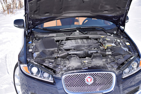 Editorial 2015 jaguar xf 30 awd jp 22