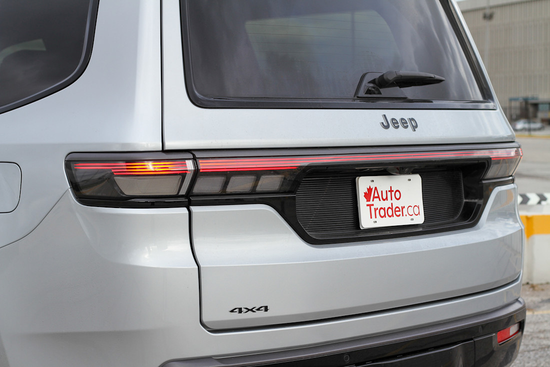 2026 Jeep Grand Wagoneer - TD - CT - 260715 - 9.jpg