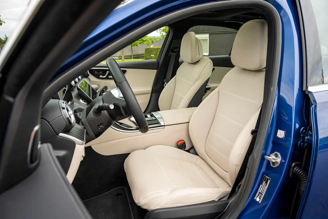 AS24 Mercedes C-Klasse 2021 interieur AS24 Mercedes C-Klasse 2021 interieur