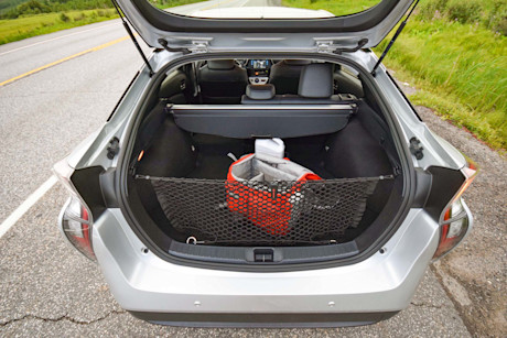 Editorial 2020 toyota prius technology awd e 12 jp