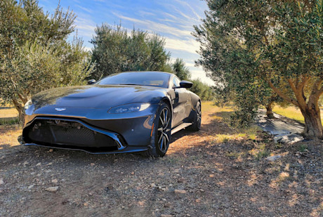Editorial 2020 aston martin vantage 02 bh