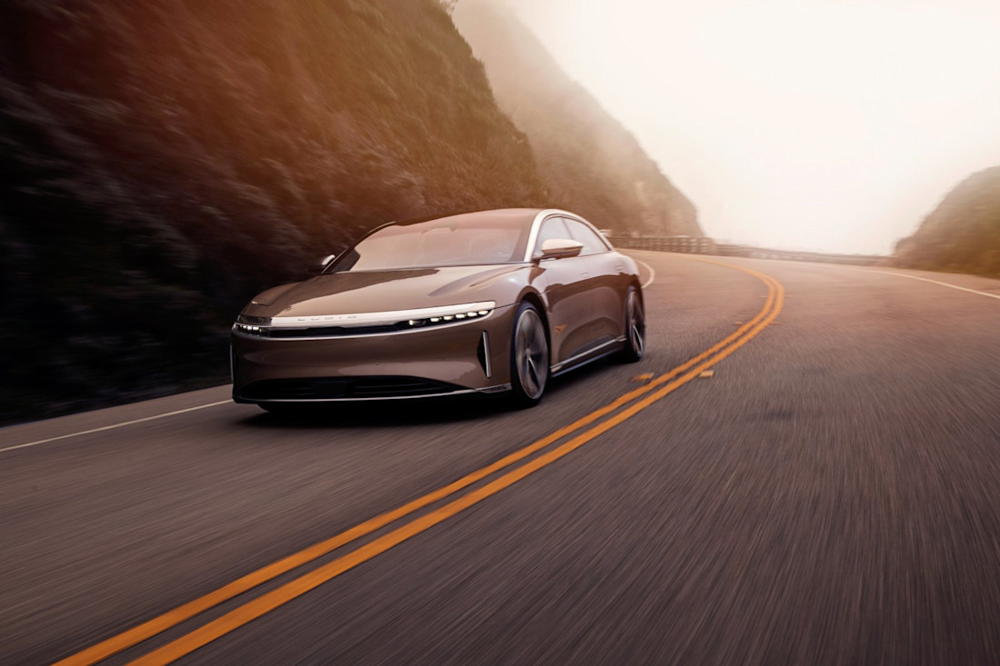Schaamteloos! Waarom Tesla-rijders deze nieuwe elektrische auto haten