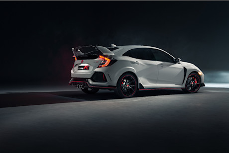 Editorial 08 2017 civic type r european version