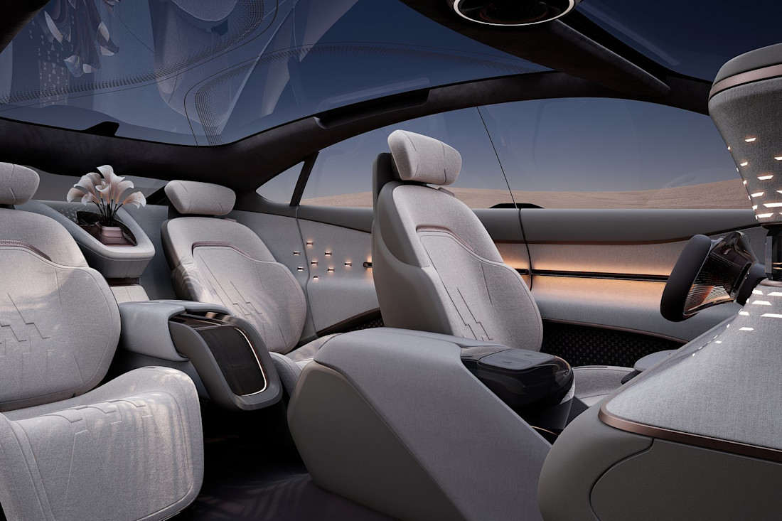 skyhome-berlina-electrica-china-2023 (7).jpg