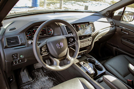 Editorial 2020 honda passport touring 16 sha