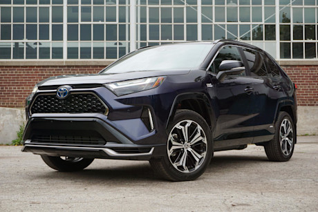 Editorial 2022 toyota rav4 prime xse w technology package 02 di