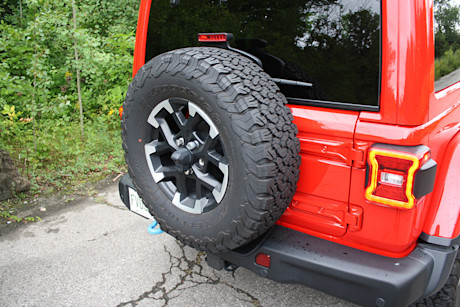 Jeep Wrangler 4xe Rubicon X 2024 : essai routier Image