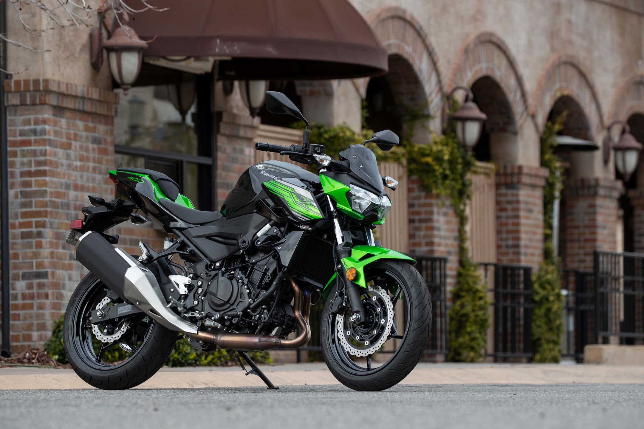 2019 Kawasaki Z400 Review (First Ride) - AutoTrader.ca