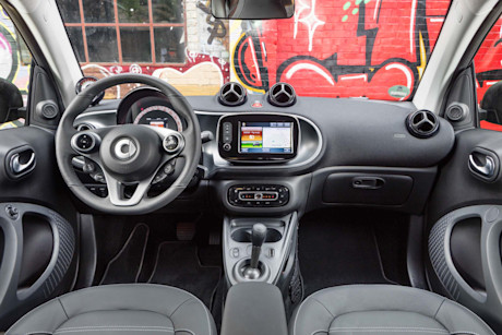 Editorial 2017 smart fortwo electric drive 05
