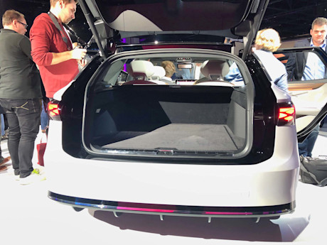 Editorial volkswagen id space vizzion concept 06 mb