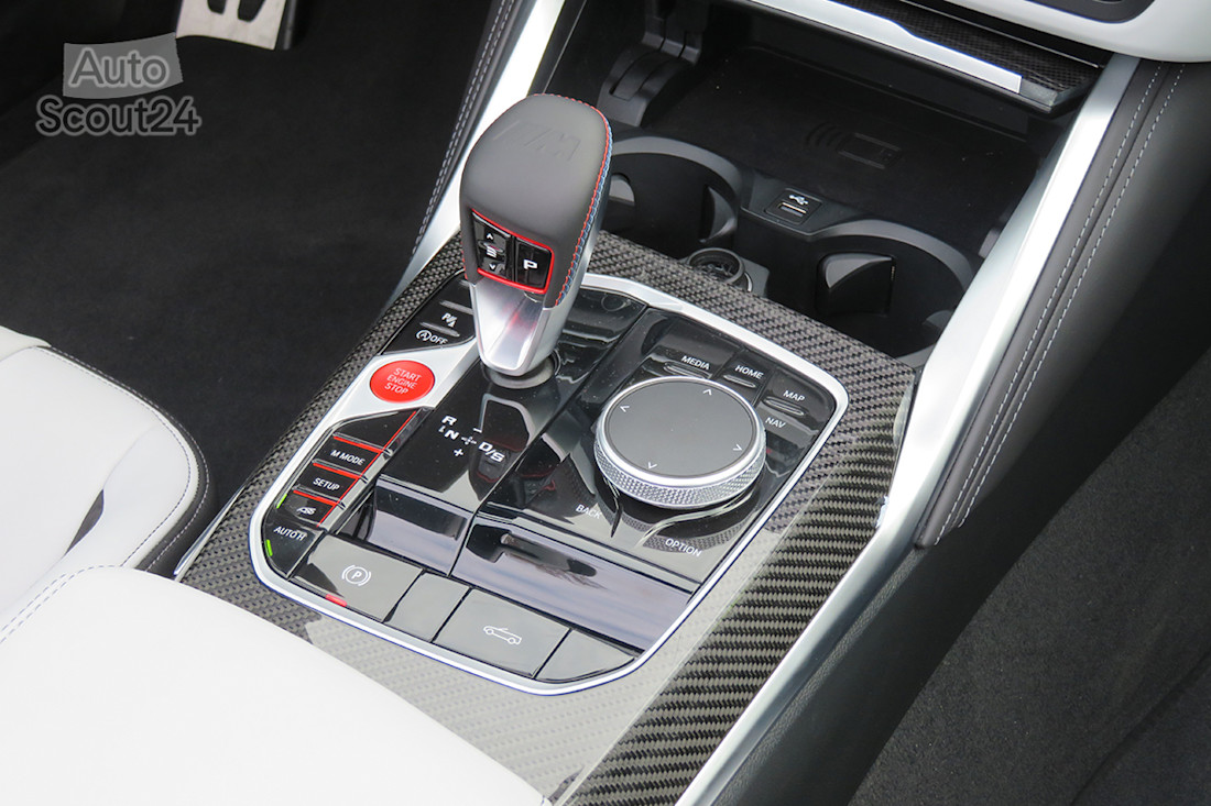21__BMW_M4_cabrio_consola.JPG