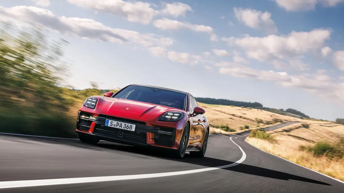 PORSCHE-PANAMERA-GTS-2024 (5)