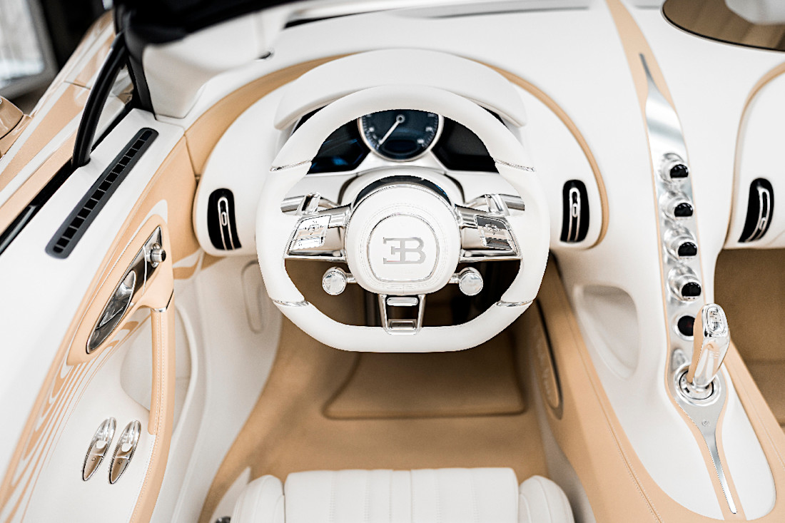 BUGATTI-Mistral-Sur-Mesure-La-Perle-Rare-2026 (4).jpg