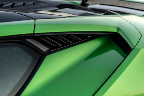 Editorial 2023 lamborghini huracan tecnica 14 sha