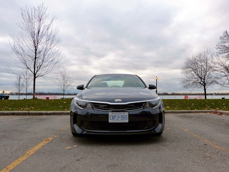 Editorial 2017 kia optima hybrid lx 02 jb