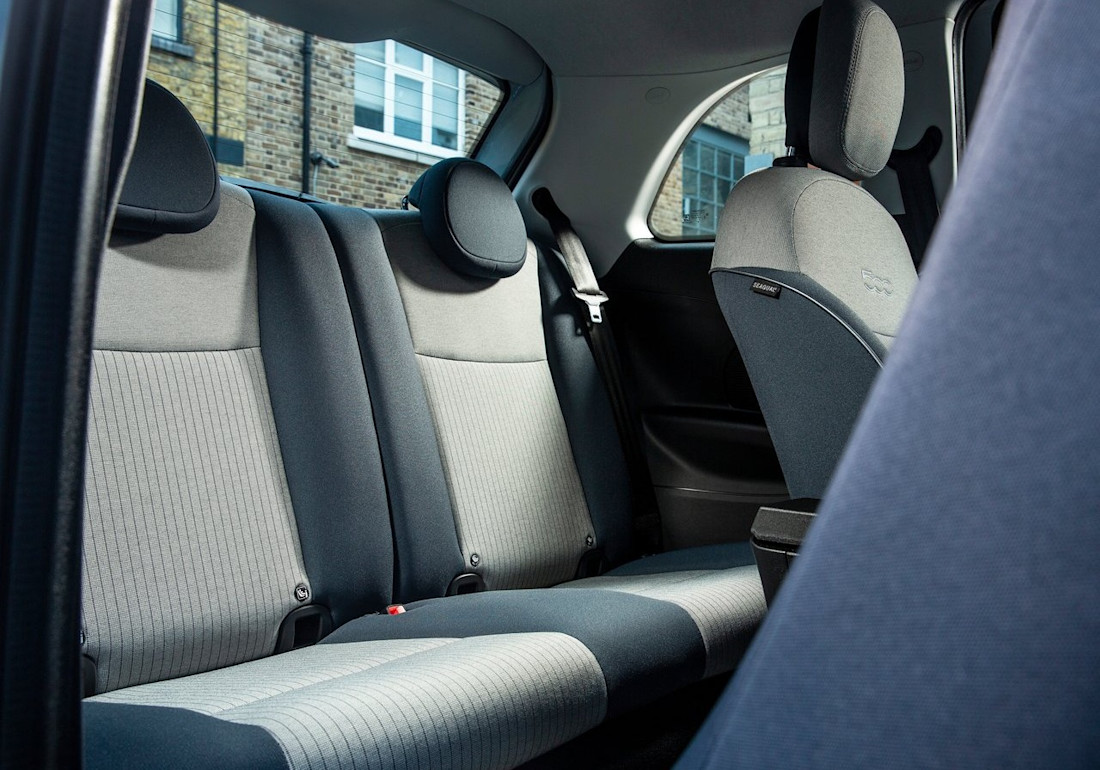 Fiat-500-2021 interior 2