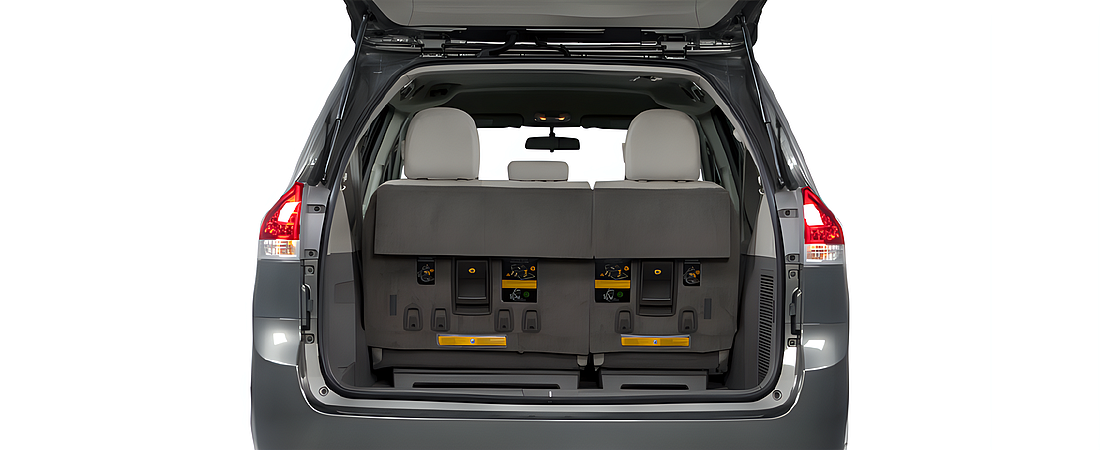 Toyota Sienna 2011 13